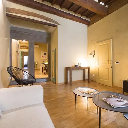 Apartment Palazzuolo 112 - Keys Of Italy *