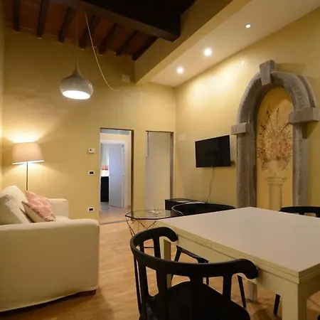 Apartment Palazzuolo 112 - Keys Of Italy *